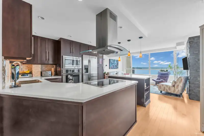 1102 2203 BELLEVUE AVENUE - photo 1 of 40