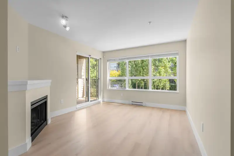 218 6800 ECKERSLEY ROAD - photo 3 of 29