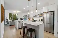 403 2137 CHESTERFIELD AVENUE - thumbnail 5