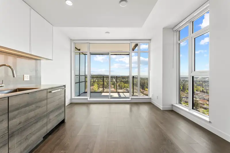 1203 1045 AUSTIN AVENUE - photo 2 of 31