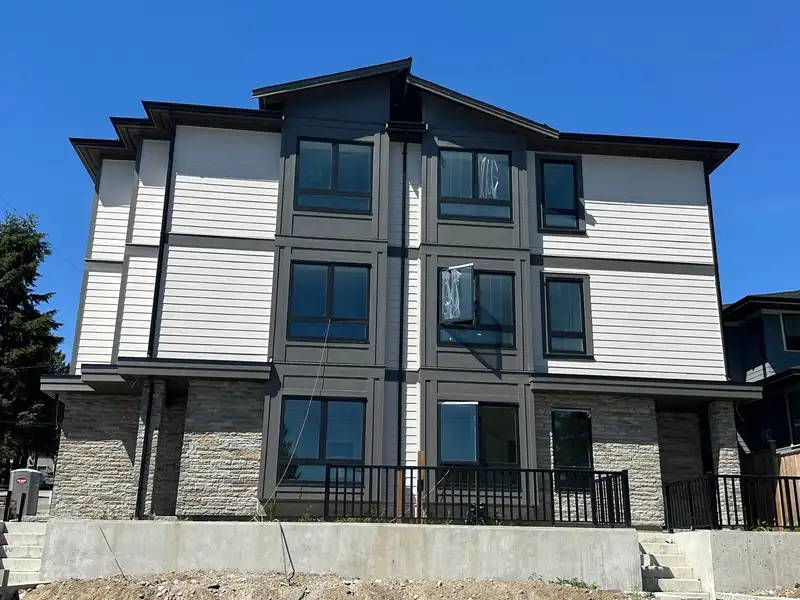 2 5915 KEITH STREET - photo 1 of 2