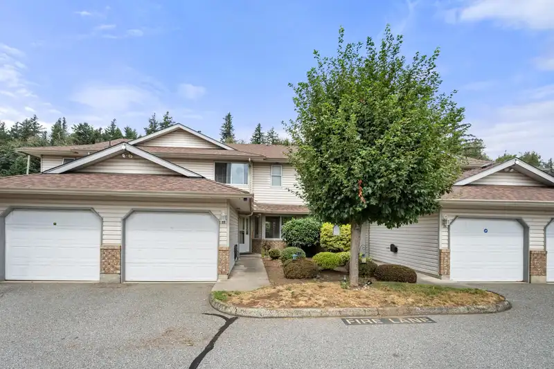 33 2023 WINFIELD DRIVE - photo 1 of 36