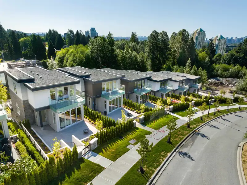 592 ARTHUR ERICKSON PLACE - photo 3 of 39