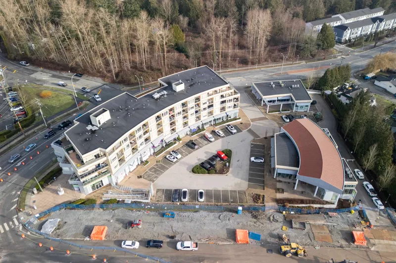 408 19228 64 AVENUE - photo 2 of 23