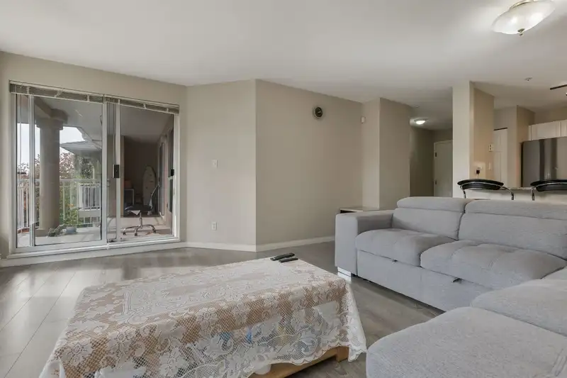 401 13733 74 AVENUE - photo 4 of 28