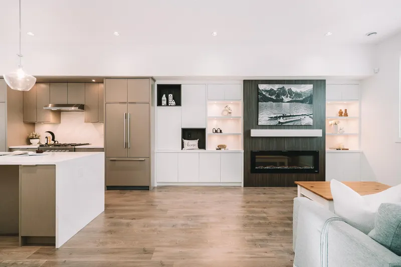 8133 202 STREET - photo 3 of 25