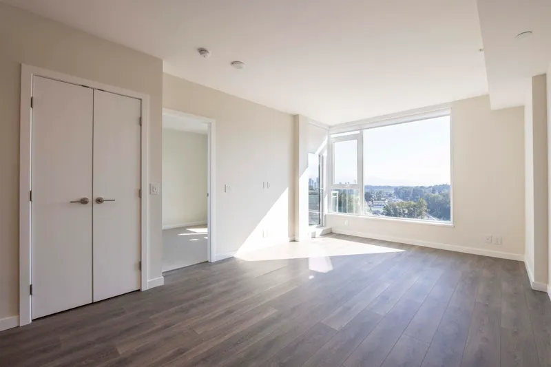 1903 308 MORRISSEY ROAD - photo 4 of 24