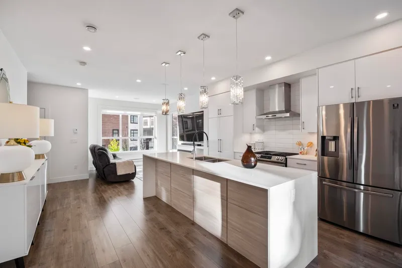 41 7177 194A STREET - photo 1 of 25