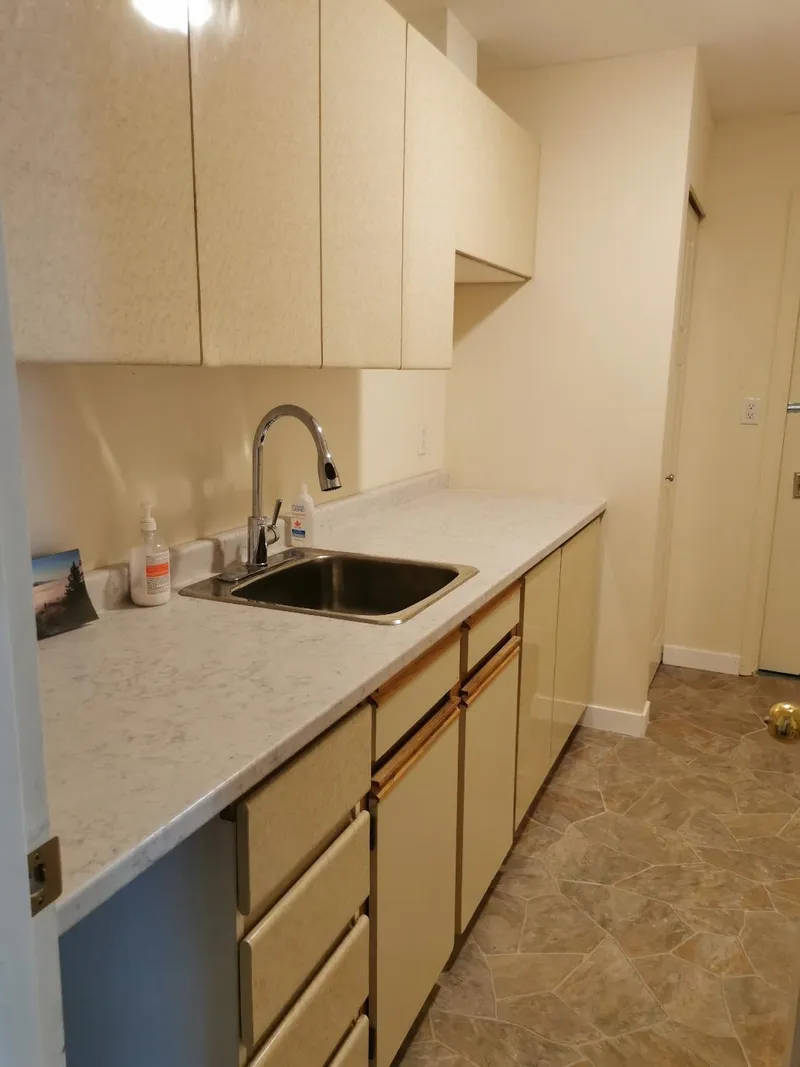 33025 14 AVENUE - photo 3 of 15