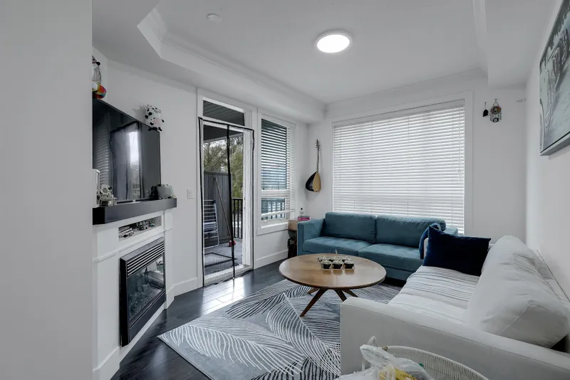 204 13897 FRASER HIGHWAY - photo 1 of 25