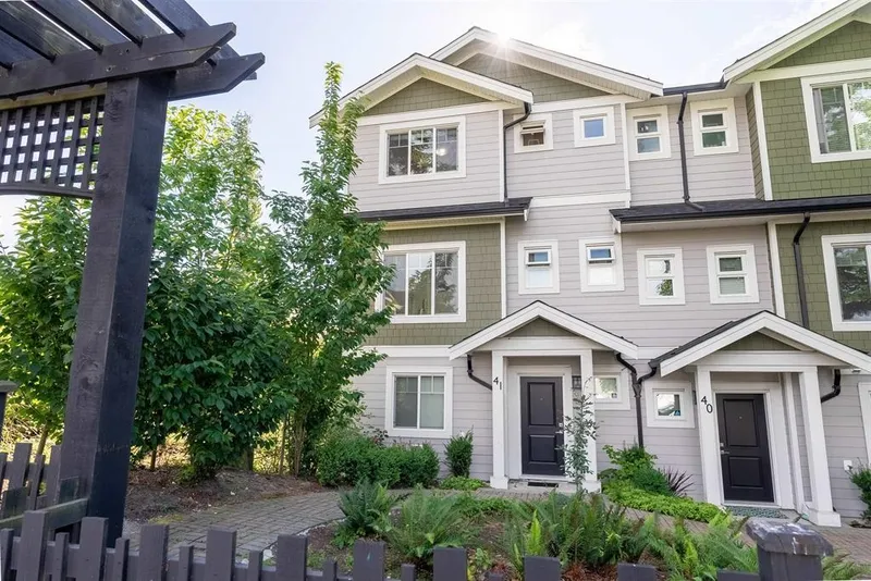 41 6188 141 STREET - photo 1 of 4