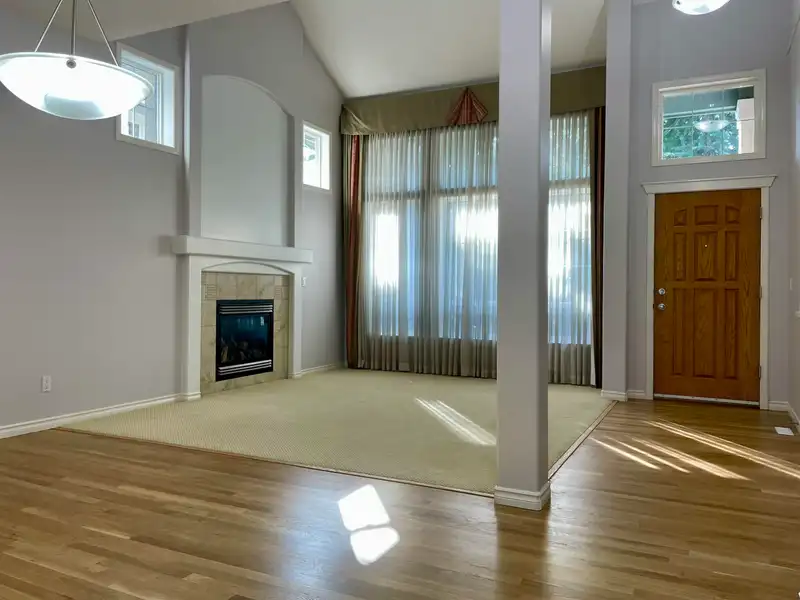 3470 150 STREET - photo 2 of 20