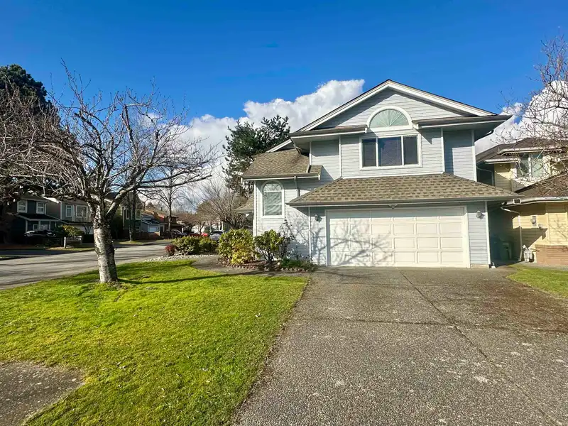 9300 AUBURN DRIVE - photo 4 of 34