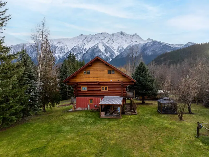 1539 PORTAGE ROAD - photo 2 of 25