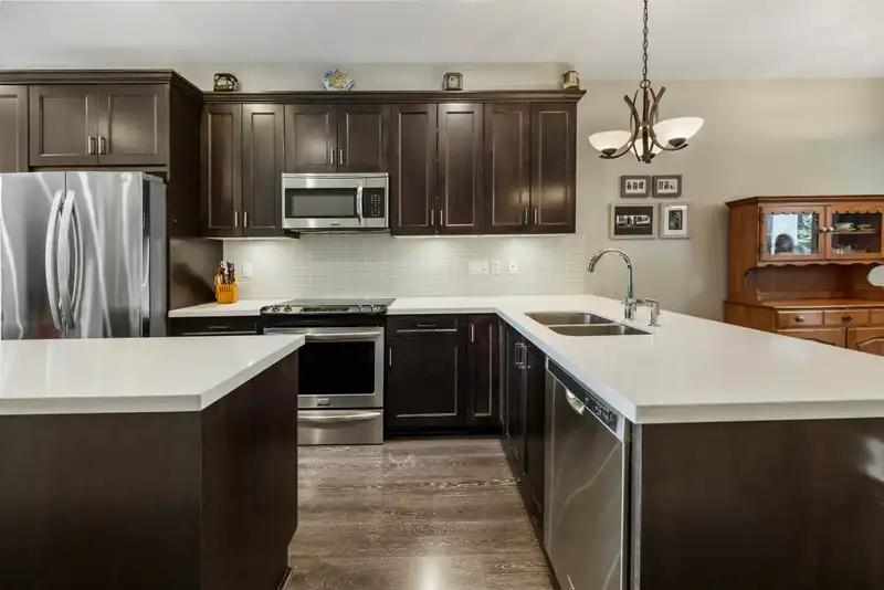 3 14271 60 AVENUE - photo 4 of 32