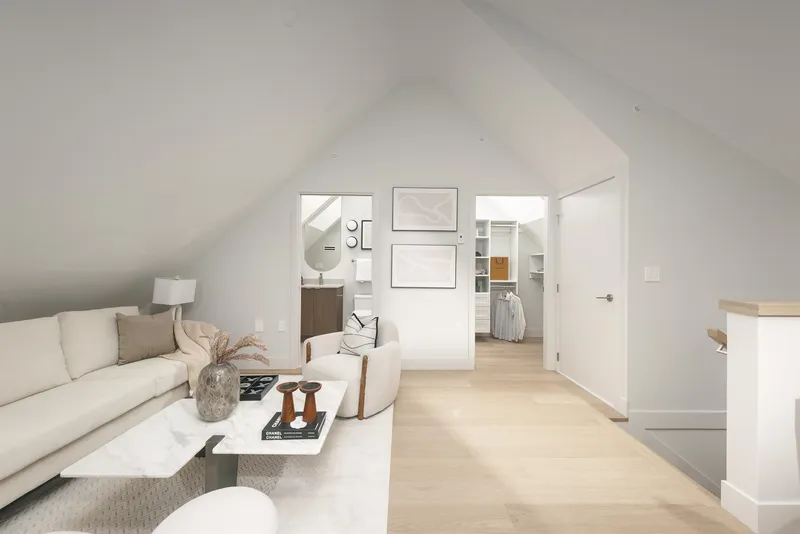 2 2635 W 12TH AVENUE - photo 2 of 25