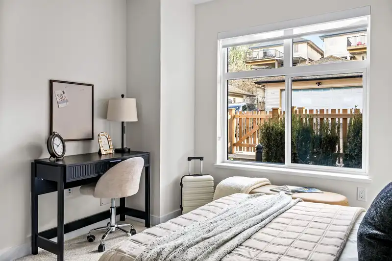 11 2190 RINDALL AVENUE - photo 4 of 6