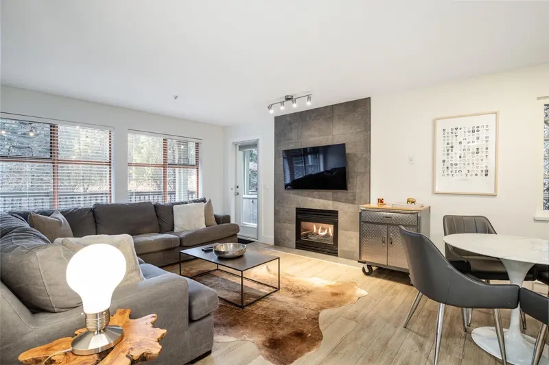 80 4355 NORTHLANDS BOULEVARD - photo 2 of 16