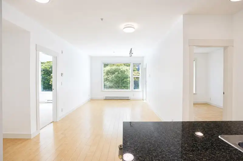 108 33539 HOLLAND AVENUE - photo 4 of 26