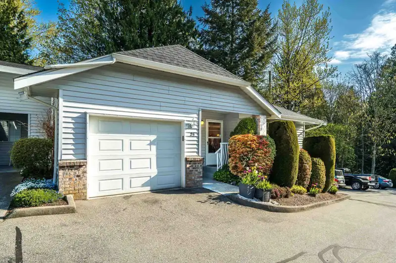 25 33020 MACLURE ROAD - photo 1 of 40