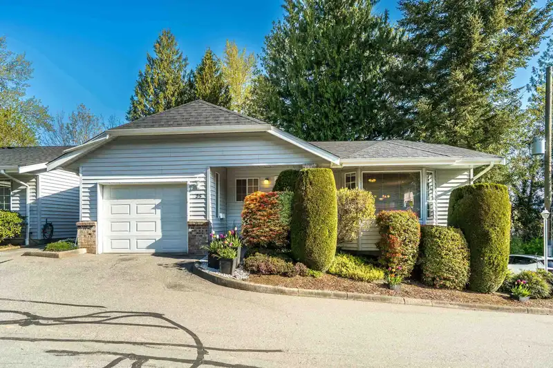 25 33020 MACLURE ROAD - photo 2 of 40