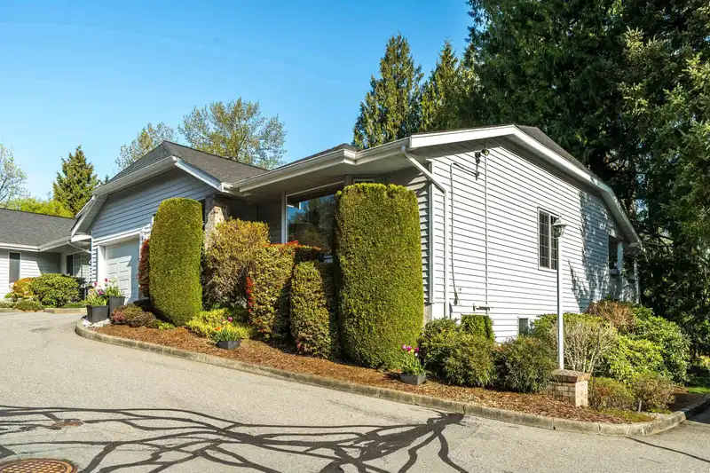 25 33020 MACLURE ROAD - photo 3 of 40