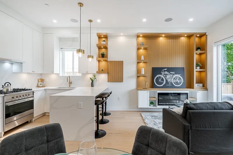 1 5304 ELGIN STREET - photo 3 of 25