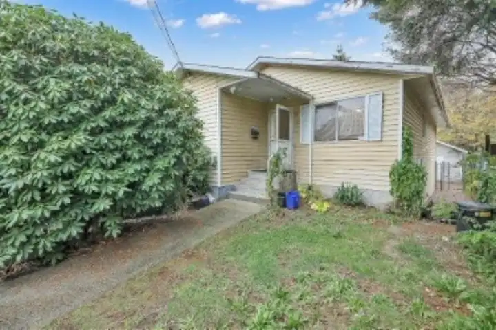 7381 GRAND STREET - photo 1 of 17