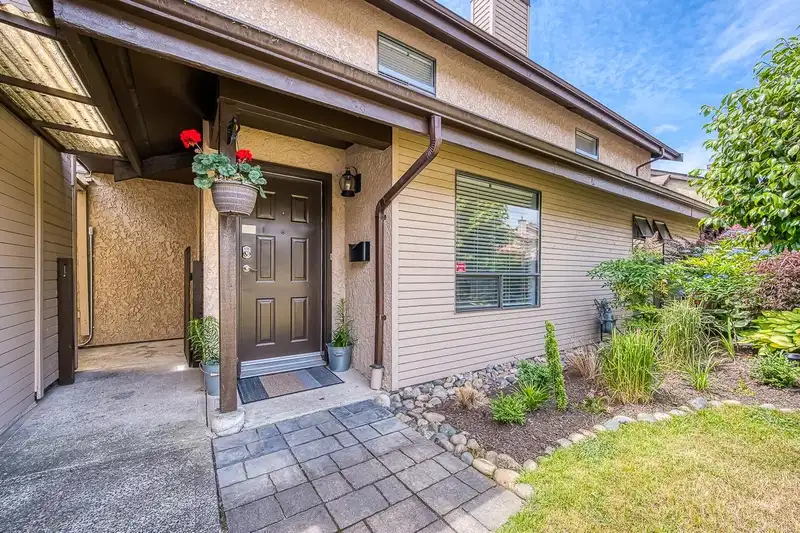 7232 CAMANO STREET - photo 3 of 40