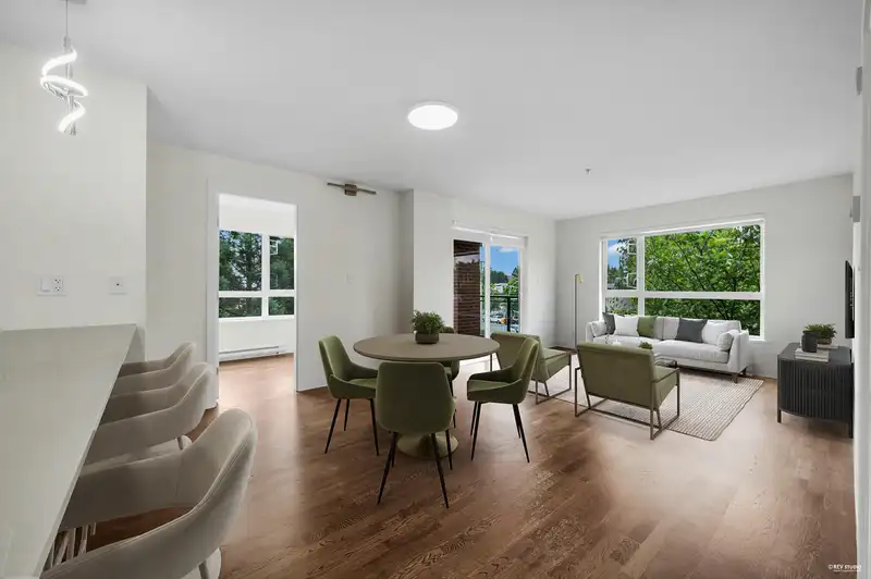 212 7058 14TH AVENUE - photo 1 of 34