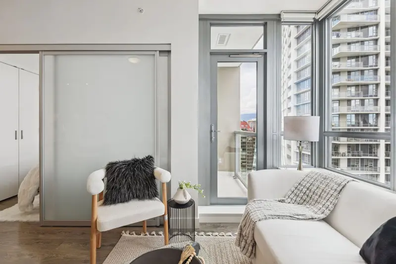 2203 1308 HORNBY STREET - photo 4 of 25