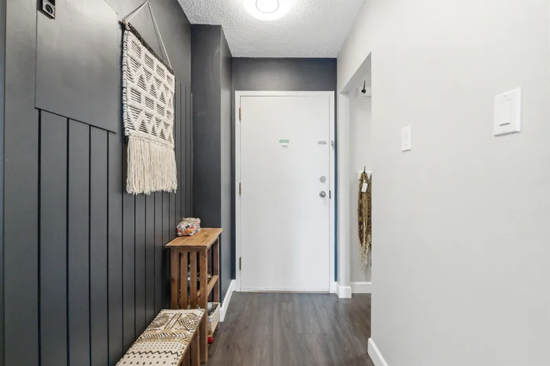 305 1521 GEORGE STREET - photo 3 of 25