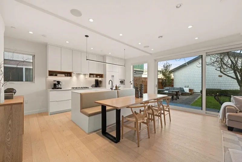 529 E 17TH AVENUE - photo 1 of 25