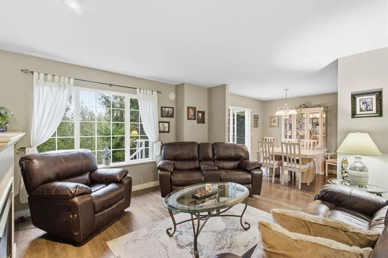 61 11355 236 STREET - photo 2 of 25