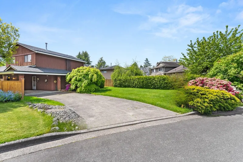 5620 PLOVER COURT - photo 3 of 25