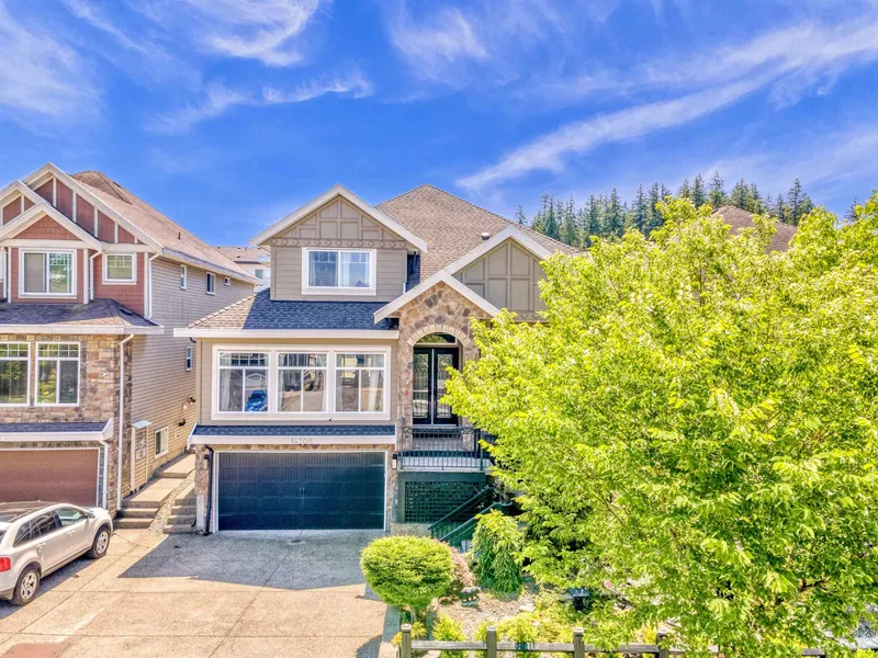 14706 63 AVENUE - photo 4 of 25