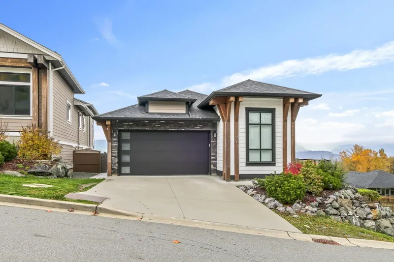 27 8295 NIXON ROAD - photo 2 of 25