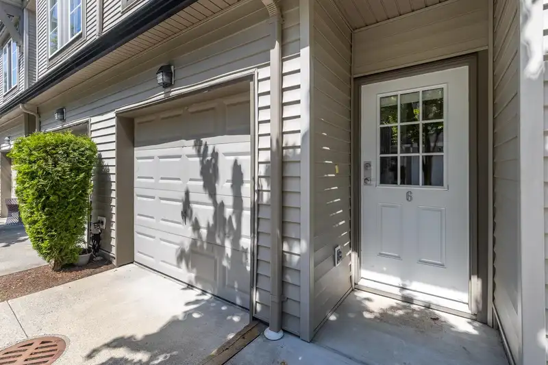 6 15175 62A AVENUE - photo 3 of 40