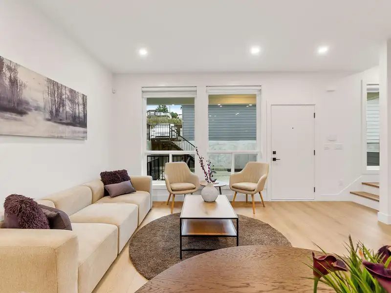 102 16697 16 AVENUE - photo 1 of 39