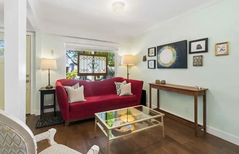 4322 WELWYN STREET - photo 3 of 40