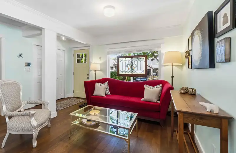 4322 WELWYN STREET - photo 4 of 40