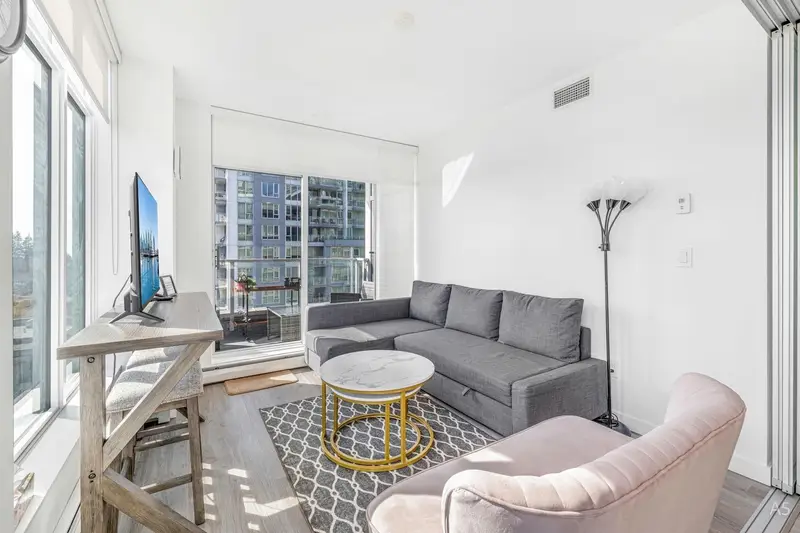 913 13350 CENTRAL AVENUE - photo 3 of 21