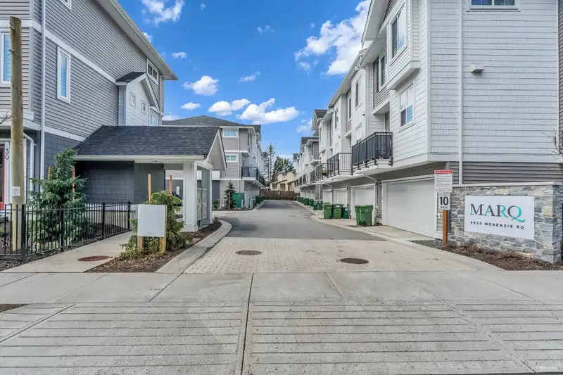18 2033 MCKENZIE ROAD - photo 4 of 17