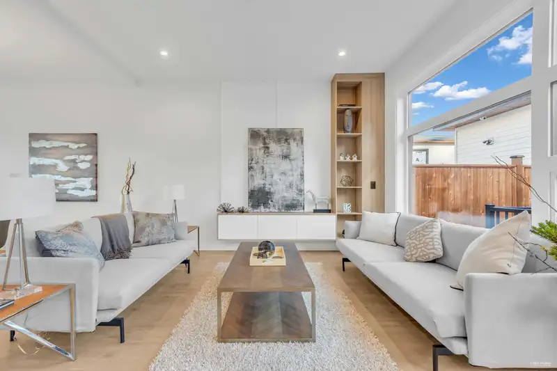 13634 232 STREET - photo 4 of 14