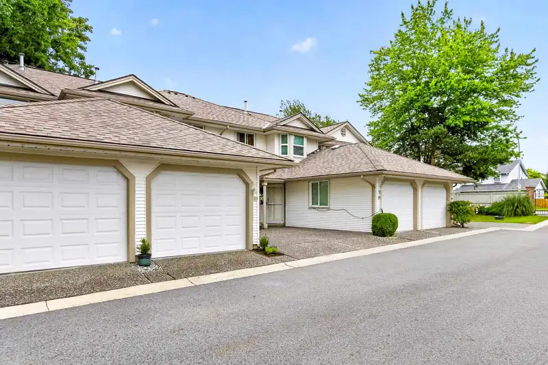111 9045 WALNUT GROVE DRIVE - photo 2 of 36