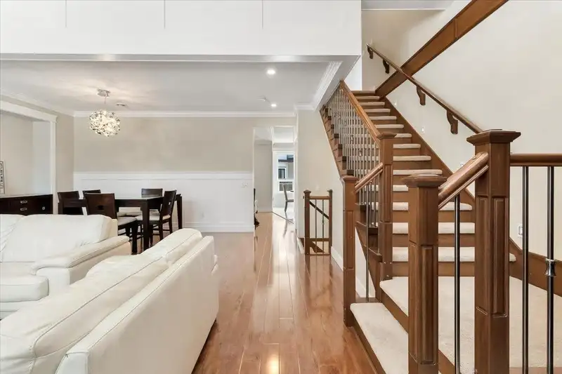 13960 58A AVENUE - photo 3 of 25