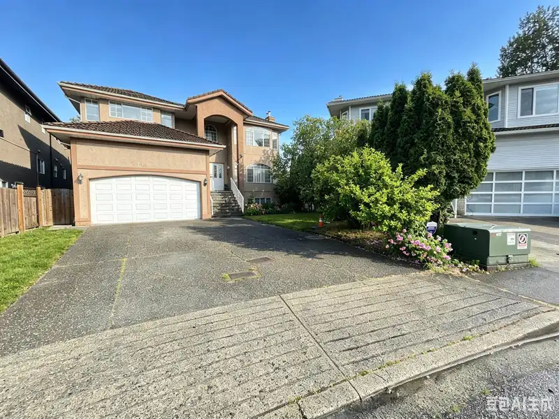 714 RENNIE PLACE - photo 1 of 40