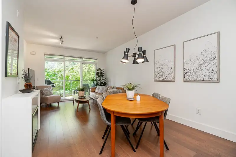 207 5928 BIRNEY AVENUE - photo 1 of 40