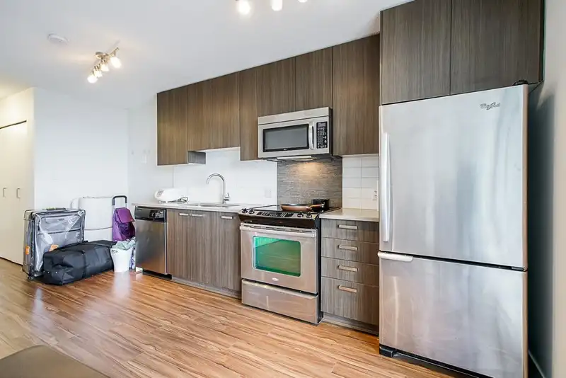 2203 13325 102A AVENUE - photo 4 of 26