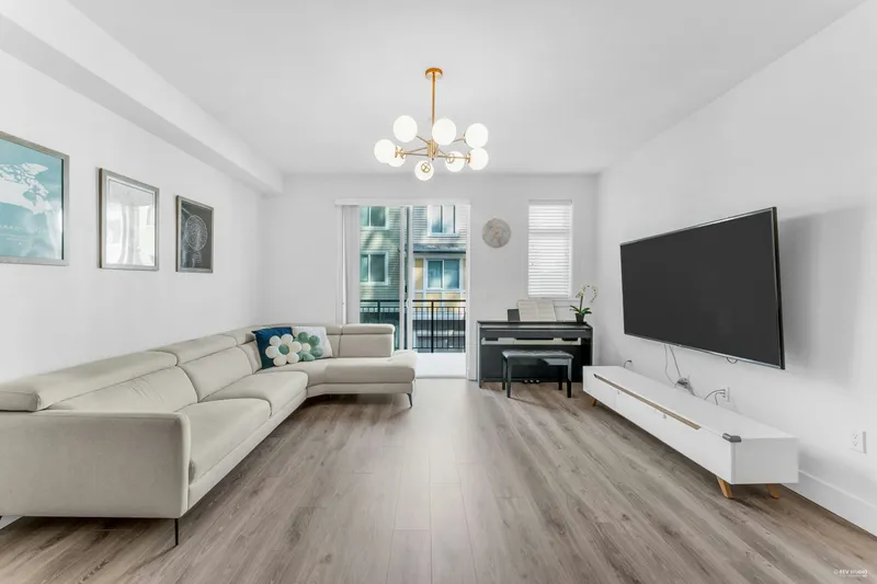 134 9718 161A STREET - photo 3 of 25